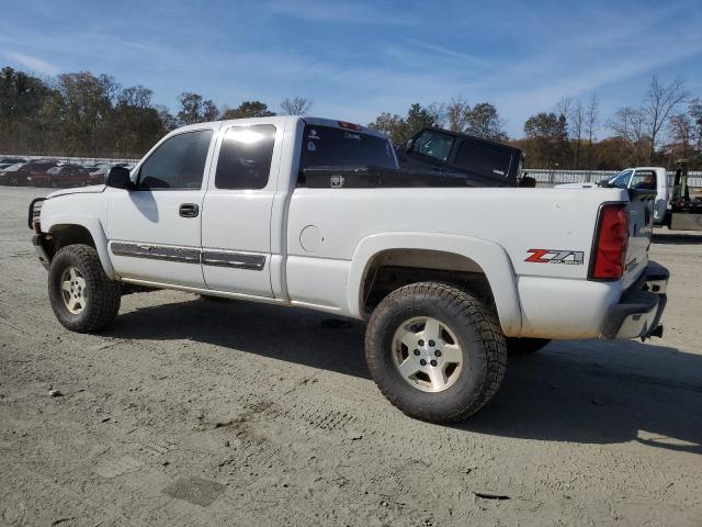 Photo 2 from auction – 2005 CHEVROLET SILVERADO with VIN 1GCEK19B75E280536