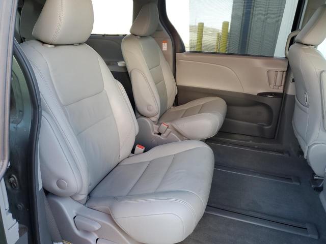 Photo 11 from auction – 2018 TOYOTA SIENNA XLE with VIN 5TDDZ3DC4JS196245