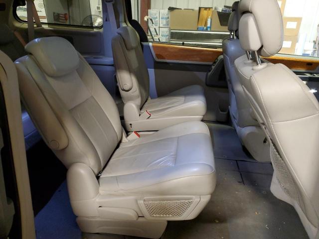 Photo 10 from auction – 2010 CHRYSLER TOWN & COU with VIN 2A4RR7DX1AR422986