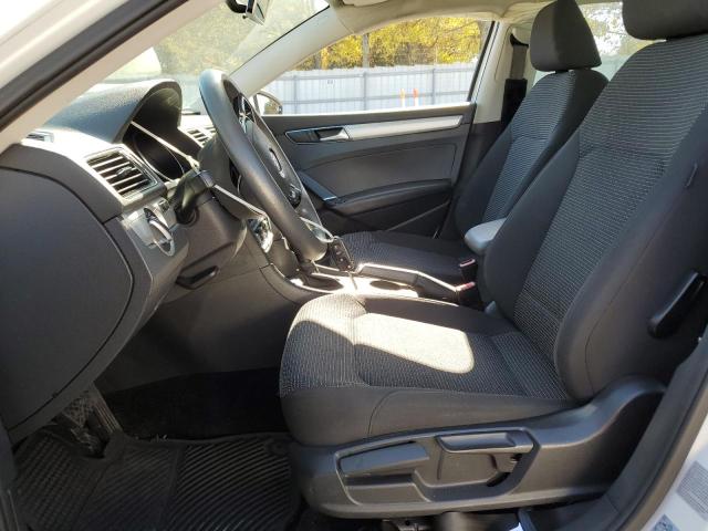 Photo 7 from auction – 2016 VOLKSWAGEN PASSAT S with VIN 1VWAS7A33GC040207