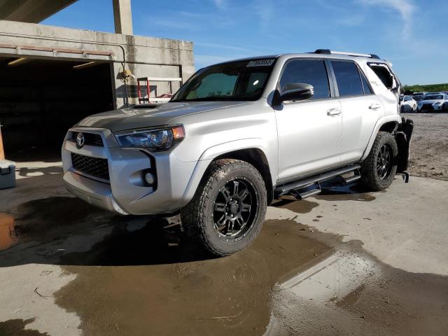 TOYOTA 4RUNNER SR 2018 with VIN JTEBU5JR3J5535864 - Photo from auction