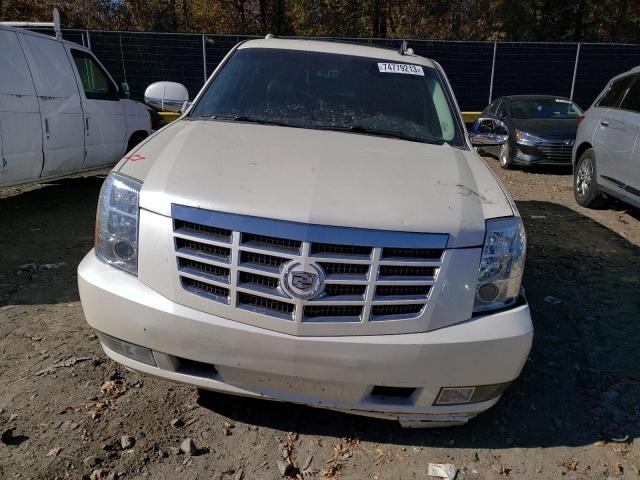 Photo 5 from auction – 2011 CADILLAC ESCALADE L with VIN 1GYS4BEF4BR352397