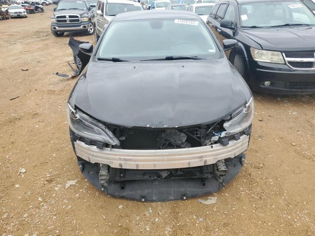 Photo 5 from auction – 2015 CHRYSLER 200 LIMITE with VIN 1C3CCCABXFN737504