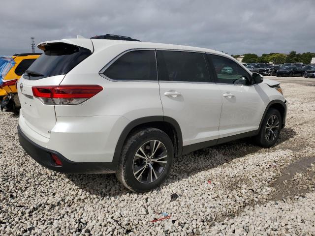 Photo 3 from auction – 2019 TOYOTA HIGHLANDER with VIN 5TDZZRFH9KS347731