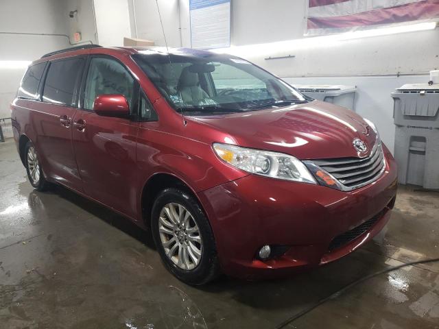 Photo 4 from auction – 2011 TOYOTA SIENNA XLE with VIN 5TDYK3DC2BS033827