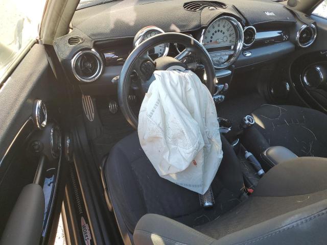 Photo 8 from auction – 2009 MINI COOPER CLU with VIN WMWMM93539TL04031