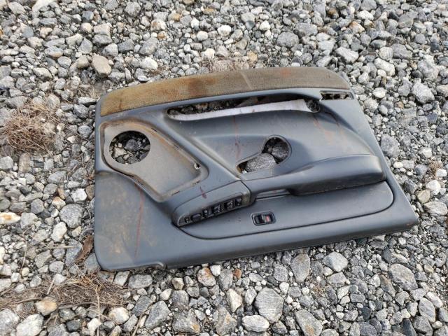 Photo 12 from auction – 2004 GMC SIERRA C25 with VIN 1GTHC23U24F156547