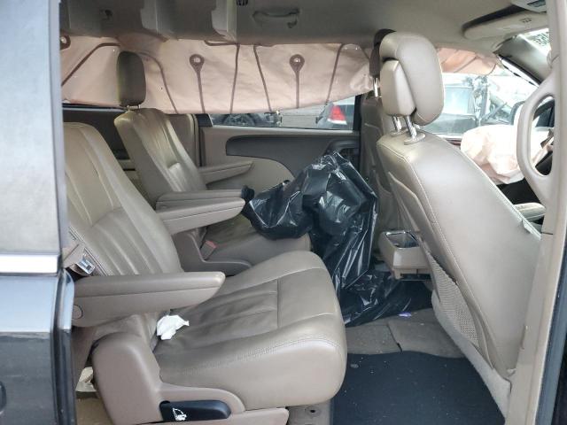 Photo 11 from auction – 2016 CHRYSLER TOWN & COU with VIN 2C4RC1BG0GR298063