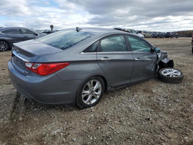 Photo 3 from auction – 2013 HYUNDAI SONATA SE with VIN 5NPEC4AC8DH666223