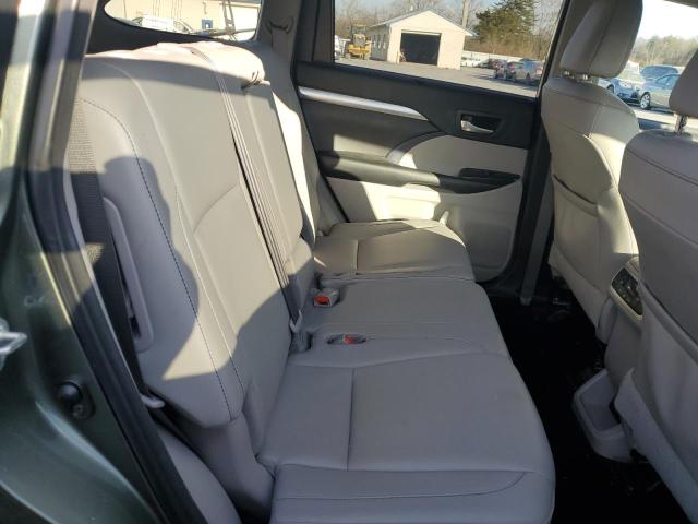 Photo 10 from auction – 2018 TOYOTA HIGHLANDER with VIN 5TDJGRFHXJS043177