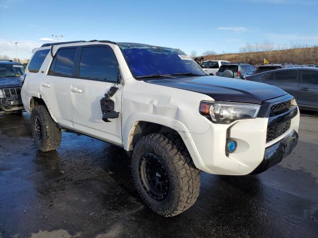 Photo 4 from auction – 2021 TOYOTA 4RUNNER SR with VIN JTEMU5JR1M5849347