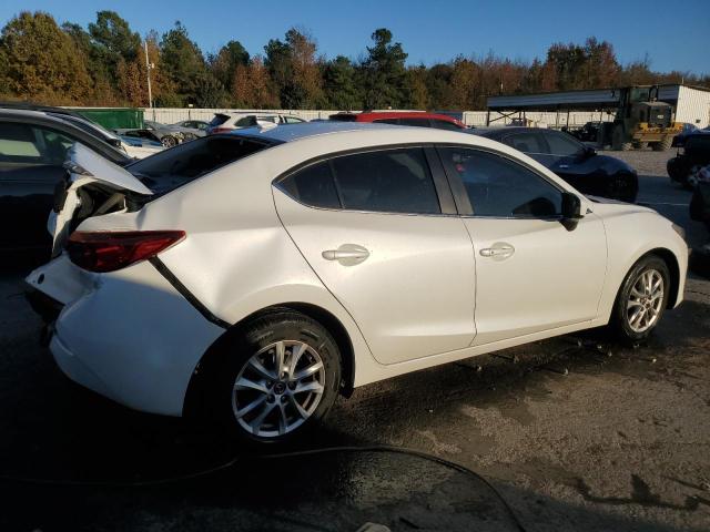 Photo 3 from auction – 2016 MAZDA 3 TOURING with VIN JM1BM1W76G1326168
