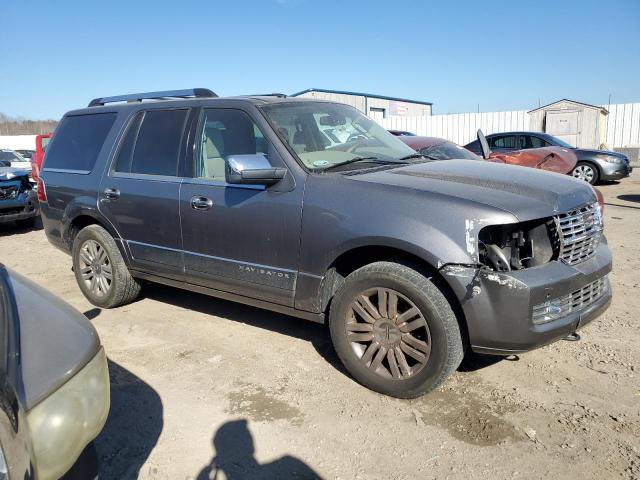 Photo 4 from auction – 2011 LINCOLN NAVIGATOR with VIN 5LMJJ2J54BEJ10006