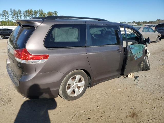 Photo 3 from auction – 2013 TOYOTA SIENNA LE with VIN 5TDKK3DC7DS294332