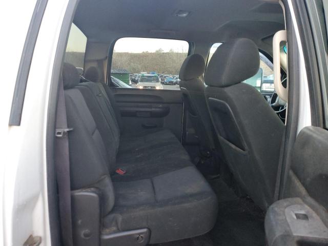 Photo 10 from auction – 2012 GMC SIERRA K35 with VIN 1GT423CGXCF144338