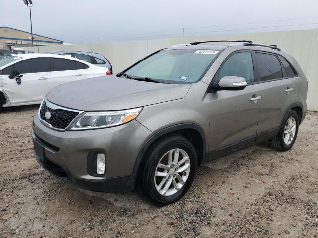KIA SORENTO LX 2015 with VIN 5XYKT4A75FG570209 - Photo from auction