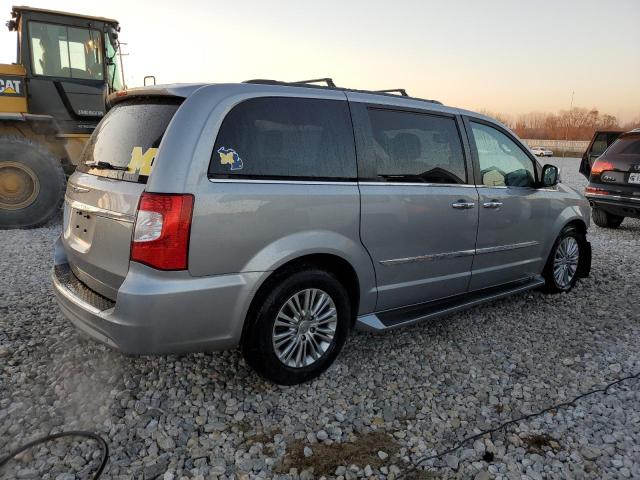 Photo 3 from auction – 2016 CHRYSLER TOWN & COU with VIN 2C4RC1CG0GR188676