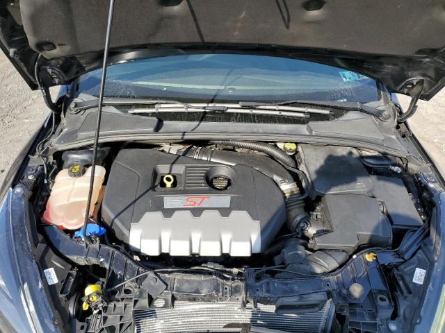 Photo 11 from auction – 2017 FORD FOCUS ST with VIN 1FADP3L95HL310086