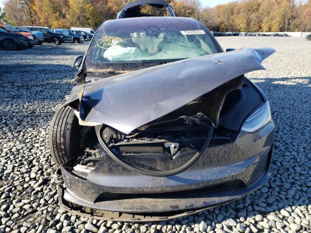 Photo 5 from auction – 2022 TESLA MODEL X with VIN 7SAXCBE5XNF333890
