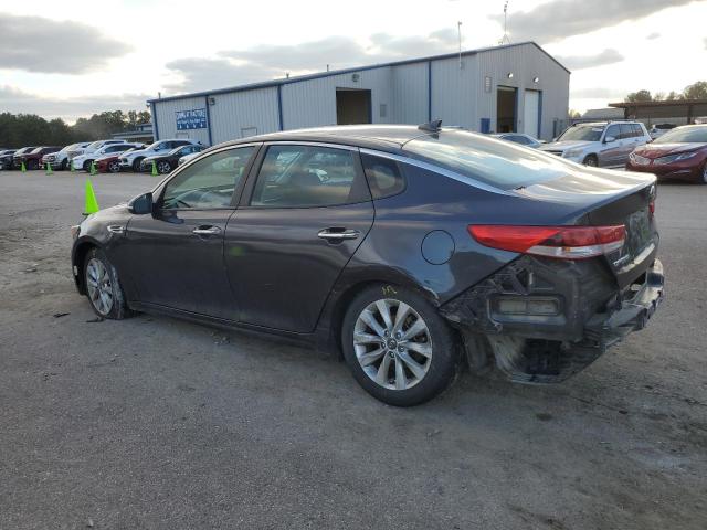 Photo 2 from auction – 2017 KIA OPTIMA with VIN 5XXGT4L3XHG141137