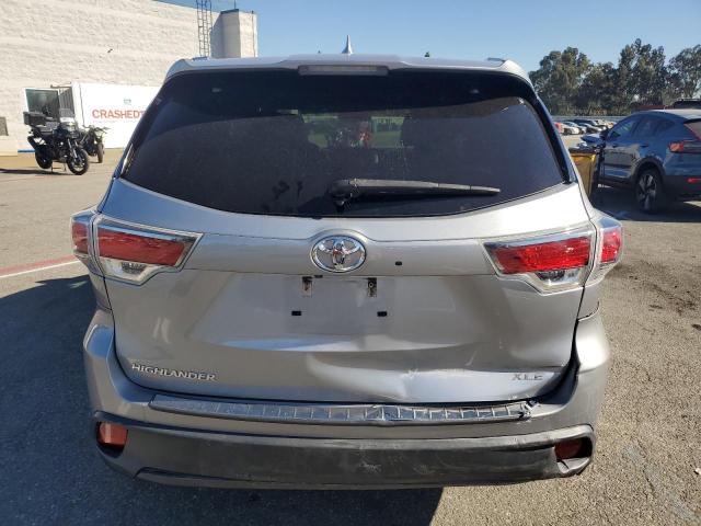 Photo 6 from auction – 2016 TOYOTA HIGHLANDER with VIN 5TDKKRFH6GS127718