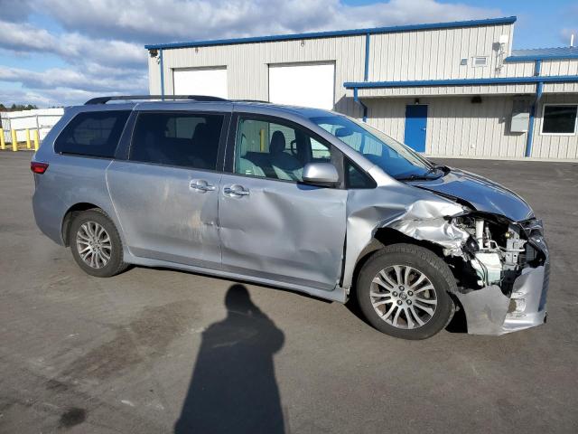 Photo 4 from auction – 2018 TOYOTA SIENNA XLE with VIN 5TDYZ3DC8JS924327