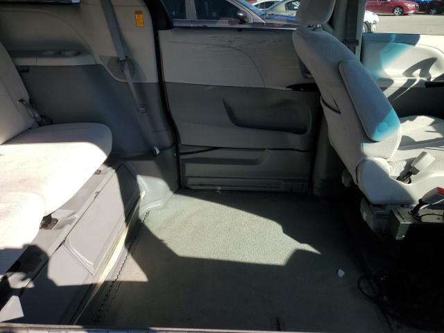 Photo 11 from auction – 2014 TOYOTA SIENNA LE with VIN 5TDKK3DC6ES440897