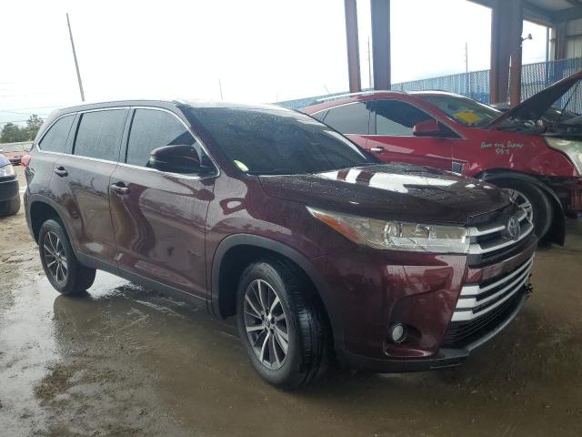 Photo 4 from auction – 2019 TOYOTA HIGHLANDER with VIN 5TDKZRFH1KS324235