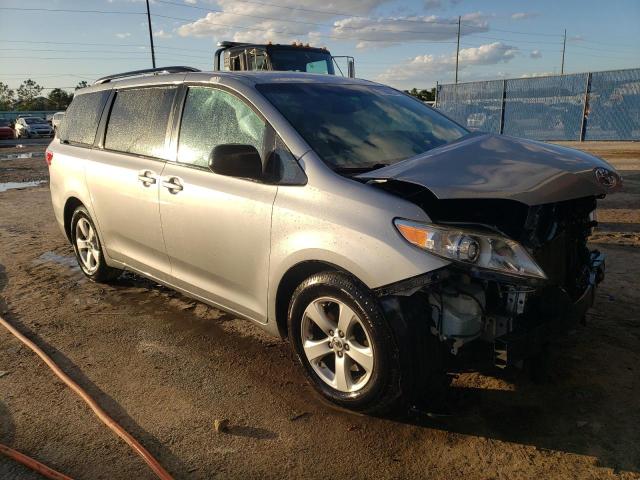 Photo 4 from auction – 2016 TOYOTA SIENNA LE with VIN 5TDKK3DC4GS748010