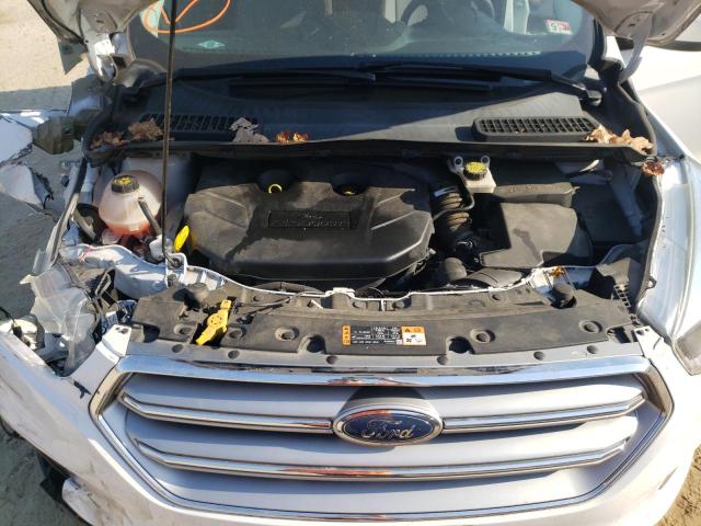 Photo 12 from auction – 2017 FORD ESCAPE SE with VIN 1FMCU9G98HUC99375