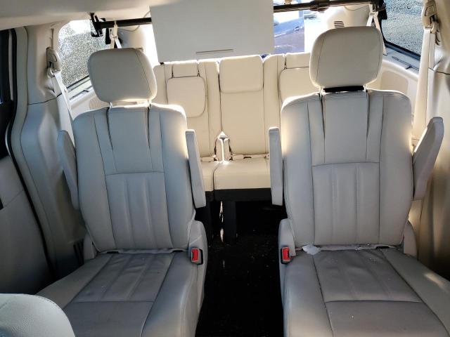 Photo 10 from auction – 2015 CHRYSLER TOWN & COU with VIN 2C4RC1BG7FR589612