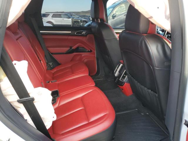 Photo 10 from auction – 2016 PORSCHE CAYENNE S with VIN WP1AB2A2XGLA94552