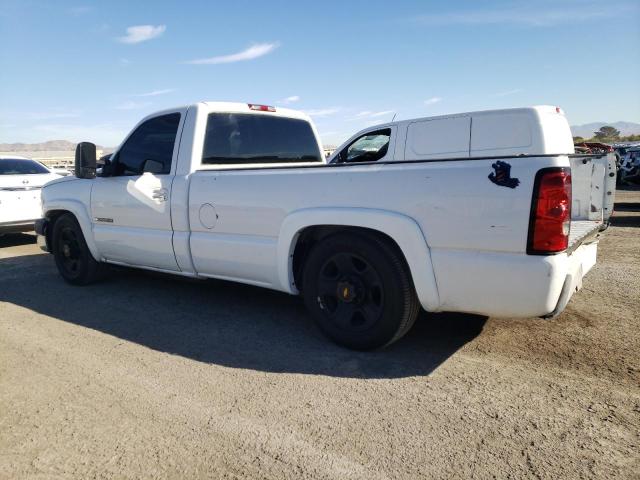Photo 2 from auction – 2005 CHEVROLET SILVERADO with VIN 1GCHC24U15E221328