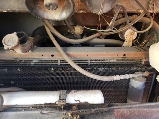 Photo 7 from auction – 1984 WINNEBAGO CHIEFTAN with VIN 1GBJP37W1E3307778