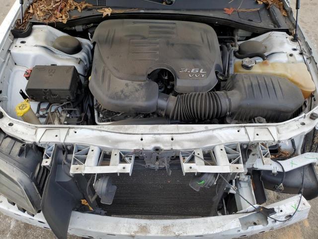 Photo 11 from auction – 2014 CHRYSLER 300 S with VIN 2C3CCABG5EH156904