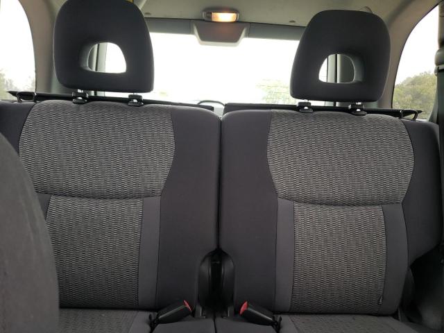 Photo 10 from auction – 2004 TOYOTA RAV4 with VIN JTEHD20V740034422