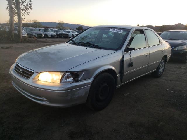 TOYOTA CAMRY CE 2001 with VIN 4T1BG22K01U060137 - Photo from auction