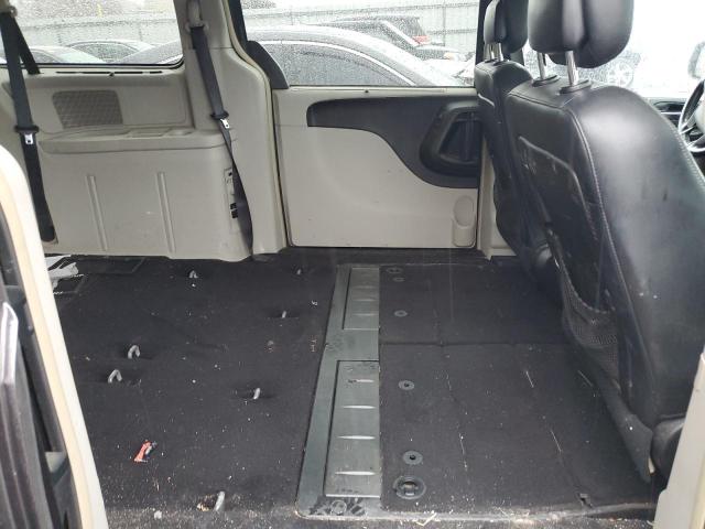 Photo 11 from auction – 2015 CHRYSLER TOWN & COU with VIN 2C4RC1BG9FR676346