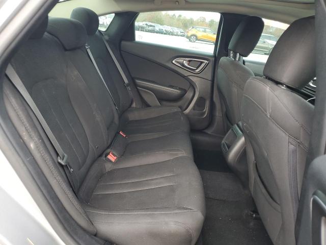 Photo 10 from auction – 2016 CHRYSLER 200 LIMITE with VIN 1C3CCCAB5GN173939
