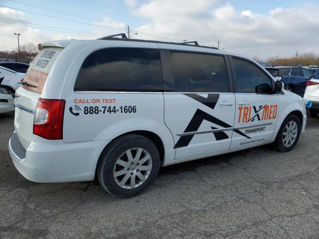 Photo 3 from auction – 2016 CHRYSLER TOWN & COU with VIN 2C4RC1BG0GR297186