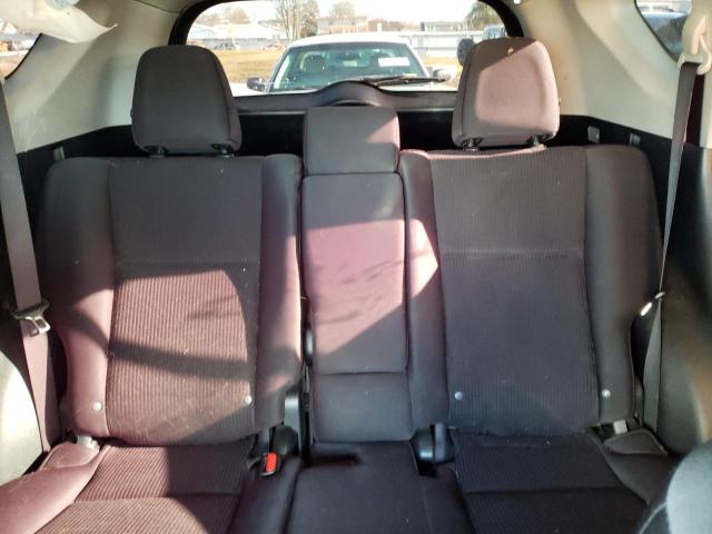 Photo 10 from auction – 2017 TOYOTA RAV4 LE with VIN 2T3BFREV3HW573515