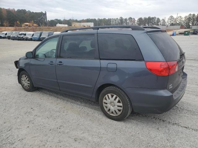 Photo 2 from auction – 2010 TOYOTA SIENNA CE with VIN 5TDKK4CC5AS293604