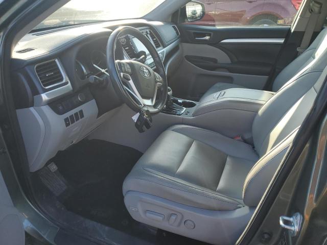 Photo 7 from auction – 2018 TOYOTA HIGHLANDER with VIN 5TDJGRFHXJS043177