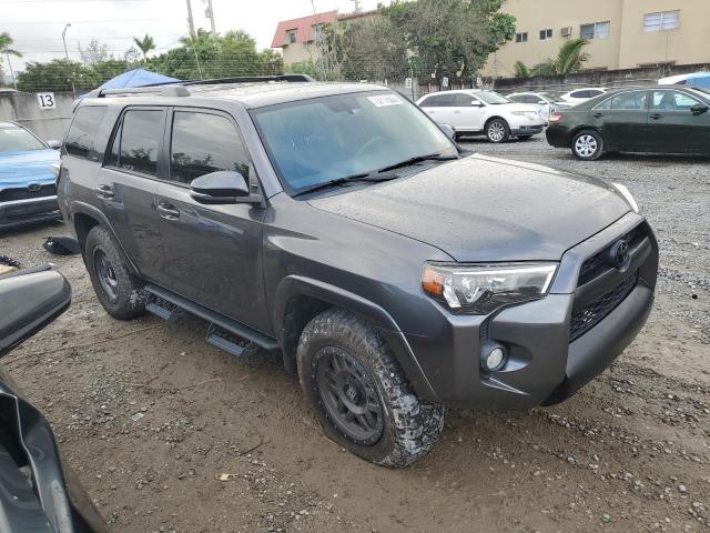 Photo 4 from auction – 2018 TOYOTA 4RUNNER SR with VIN JTEZU5JR5J5173342