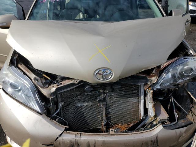 Photo 12 from auction – 2014 TOYOTA SIENNA XLE with VIN 5TDYK3DC3ES460793