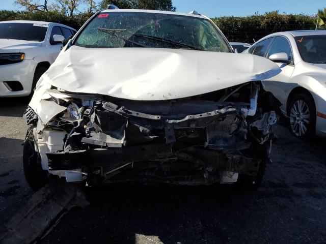 Photo 5 from auction – 2014 TOYOTA RAV4 XLE with VIN JTMWFREV7EJ008258
