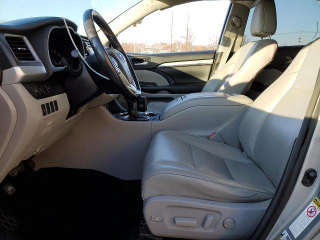 Photo 7 from auction – 2017 TOYOTA HIGHLANDER with VIN 5TDJZRFH0HS439123