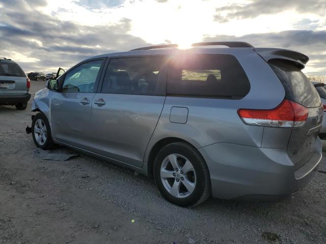 Photo 2 from auction – 2011 TOYOTA SIENNA LE with VIN 5TDKK3DC5BS002478
