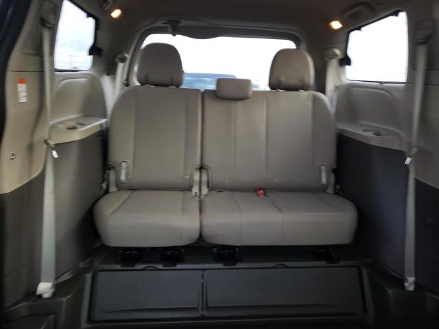 Photo 10 from auction – 2016 TOYOTA SIENNA XLE with VIN 5TDYK3DC4GS752858