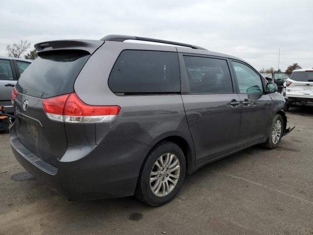 Photo 3 from auction – 2013 TOYOTA SIENNA XLE with VIN 5TDYK3DC4DS291060